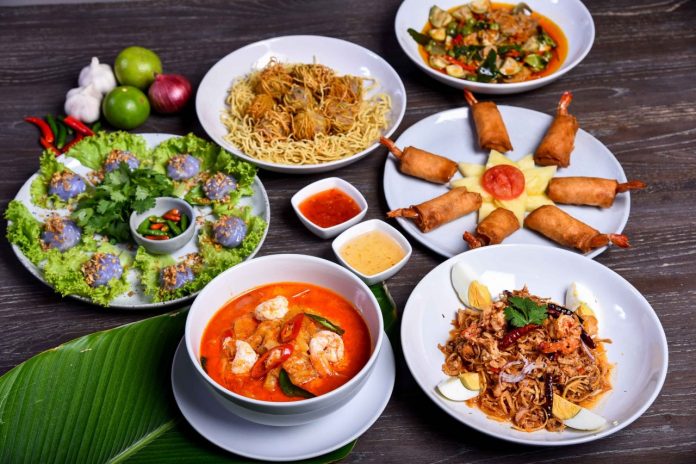 ร้านอาหารซิมพลี วี แนะนำเมนูอาหารไทยโบราณ ตลอดเดือนเมษายน